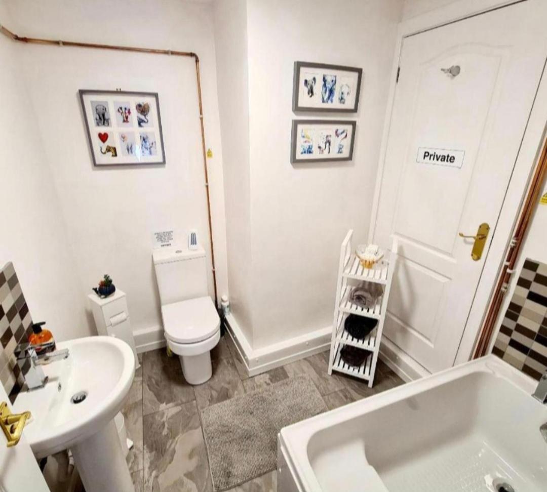 Beautiful 2 Bedroom Annexe In Popular Town Location Narberth Exteriér fotografie